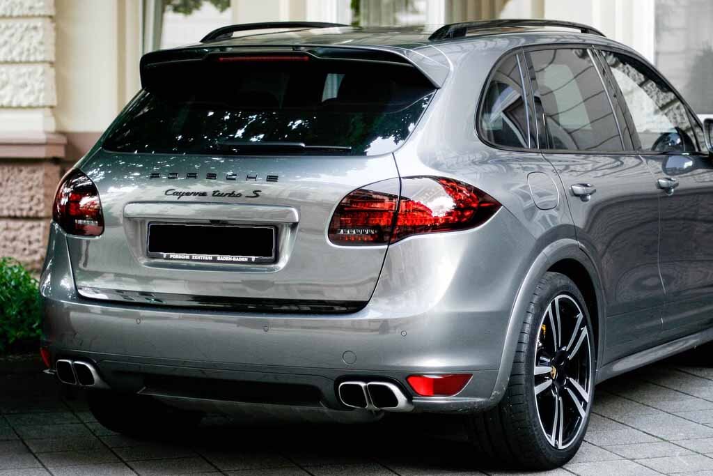 sporty suv ready to ship